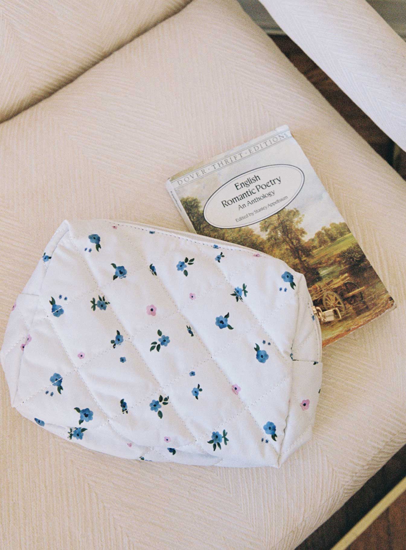 Floral print cosmetic bag Quilted design