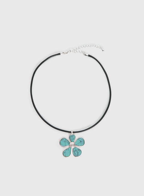 Cuteness Flower Pendant Necklace Black / Blue
