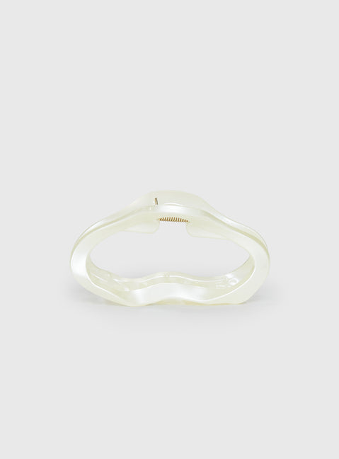 Take It Off Hair Clip Pearl