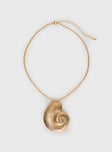 Bucatini Shell Necklace Gold