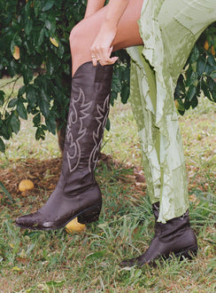 Billini Urson Boots Chocolate / White