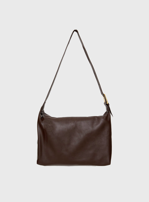 Brown Faux leather shoulder bag Adjustable shoulder strap, gold-toned hardware, zip fastening
