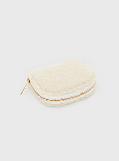 Coin purse  Fluffy outer material, four x card inserts, one middle zip compartment, extra padding sturdy outer