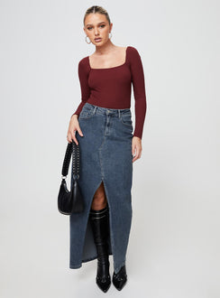 side view of model wearing Princess Polly Charlotte Bodysuit Burgundy Full Sleeves Square Neck 