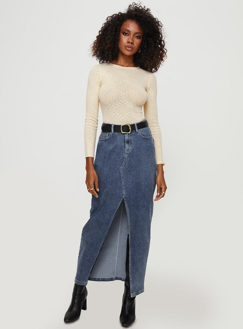 side view of model wearing Princess Polly Carouso Long Sleeve Bodysuit Cream Full Sleeves Crew Neck 