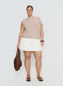 Ashfield Off Shoulder Top Oat Curve