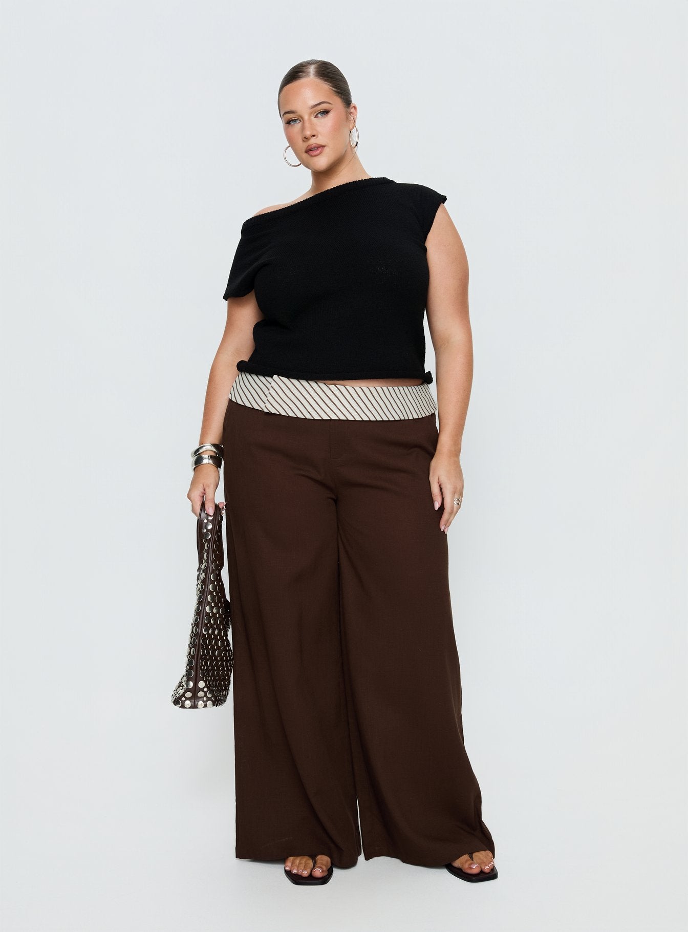Ashfield Off Shoulder Top Black Curve