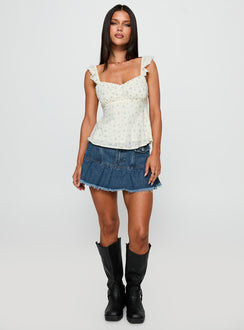 back view of model wearing Princess Polly Madaleine Top Floral Sleeveless Sweetheart 