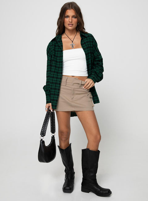 Front view of model wearing  front Princess Polly Short Sleeves Square Neck  Stark Shirt Green Check