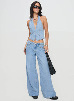 front view of model wearing Princess Polly Pearlisle Baggy Jeans Light Wash Low Rise Jeans 