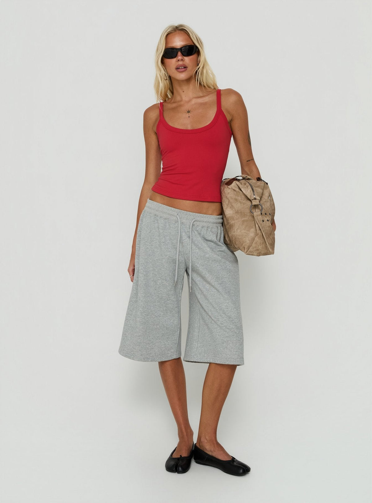 Kasper Tailliertes Longline Tanktop in Fiery Red
