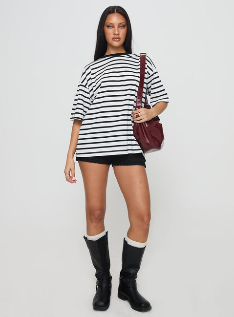 front view of model wearing Princess Polly Nersa Oversized Tee Black/white Stripe Half Sleeves Crew Neck 