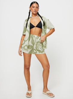 Sea Shorts Green / Cream Princess Polly high-rise 
