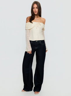 Colettie Long Sleeve Top Cream