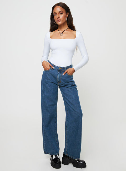 front view of model wearing Princess Polly Mera Long Sleeve Bodysuit White Full Sleeves 