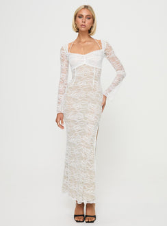 front view of model wearing Princess Polly Aubriella Lace Maxi Dress Cream Sweetheart Neckline 