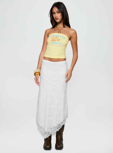 front view of model wearing Princess Polly Sorrento Italy Strapless Top Yellow Sleeveless straight 