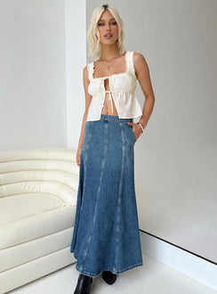 Front view of model wearing  front Princess Polly Sleeveless Square Neck  Farmer Top Ivory