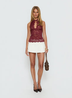 Quinbie Lace Sleeveless Top Burgundy