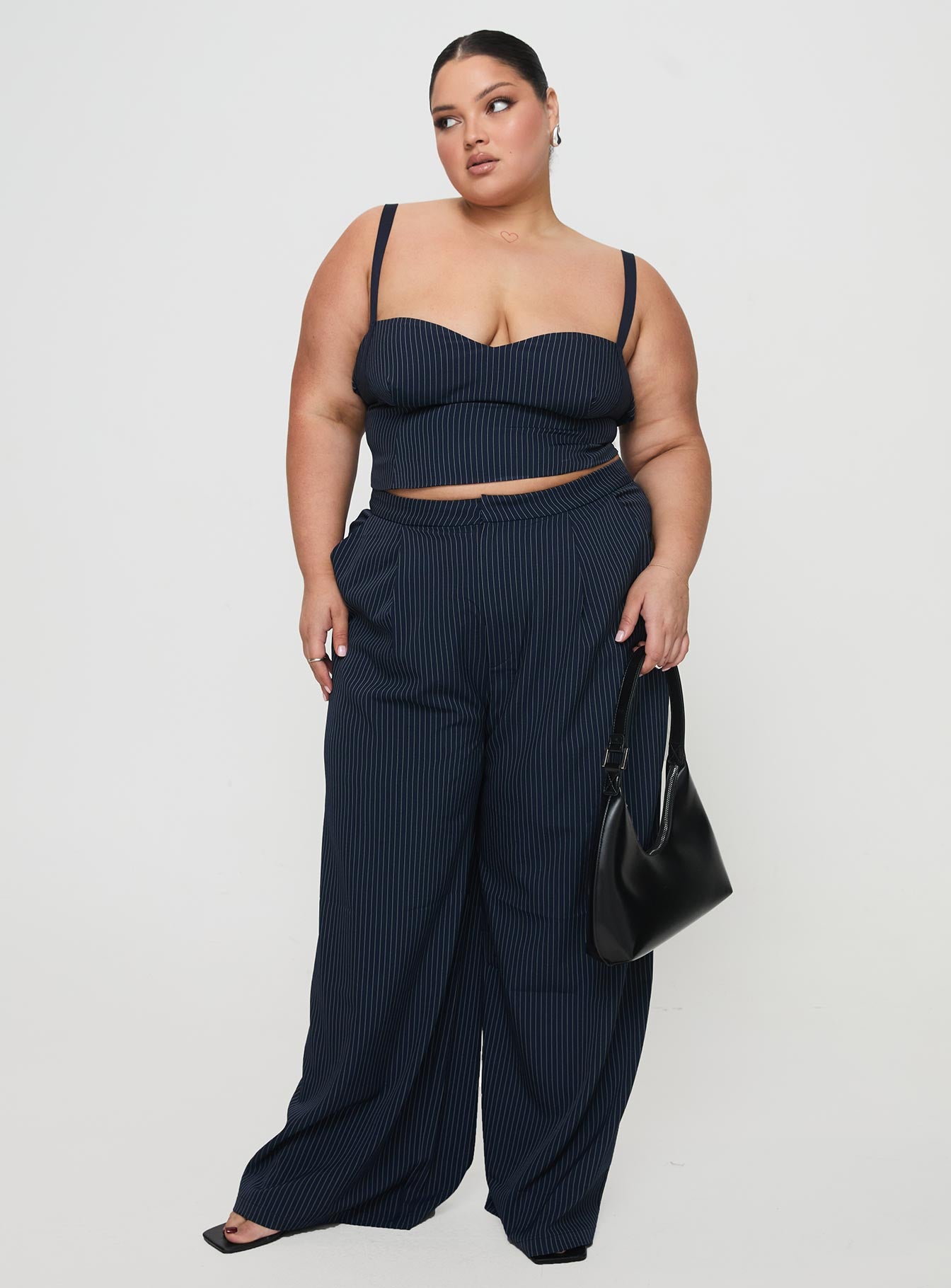 Briana Set Navy Pinstripe Curve