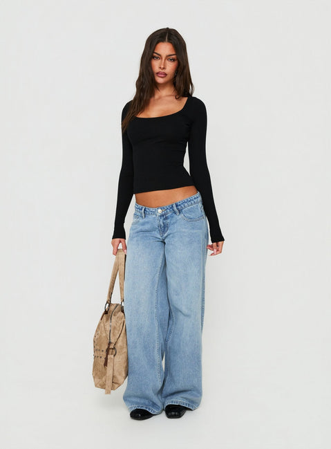 Baseline Rib Scoop Neck Long Sleeve Reversible Top Black