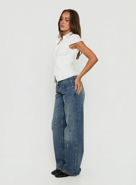 Ellanor Low Rise Straight Leg Jeans mit Vintage-Waschung und mittlere Blauton
