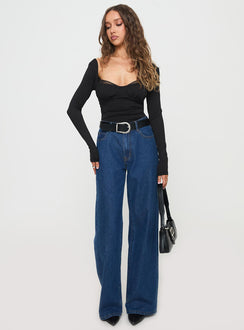 front view of model wearing Princess Polly Peekaboo Long Sleeve Bodysuit Black Full Sleeves Sweetheart 