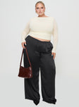 Princess Polly Curve  Long sleeve crop top Wide neckline, button fastening at shoulder, ruched side Good stretch, fully lined Princess Polly Lower Impact