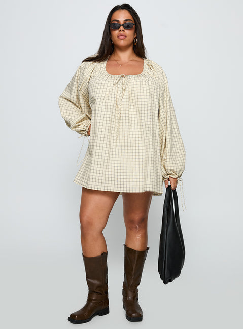 Preacher Playsuit White Check Curve