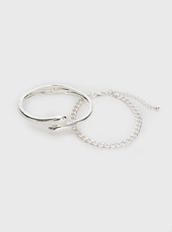 Silver-toned bracelet pack Two-piece set, chain bracelet with lobster clasp fastening, hinge fastening cuff Princess Polly Lower Impact