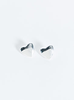 Silver-toned earrings Heart design, stud fastening