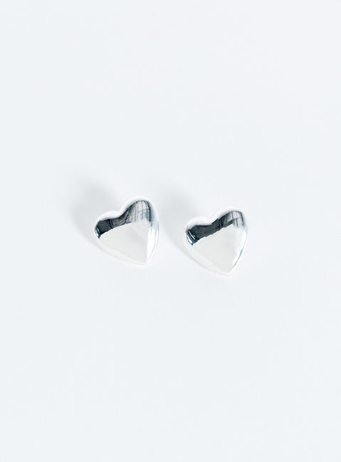 Silver-toned earrings Heart design, stud fastening