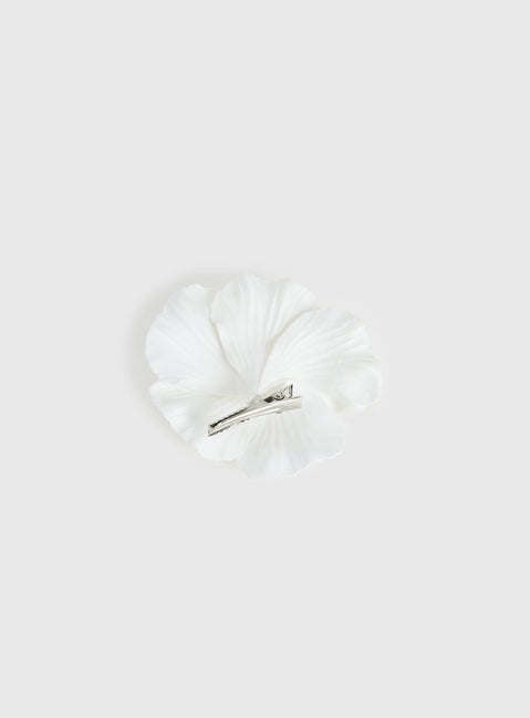 This Fate Flower Hair Clip Cream