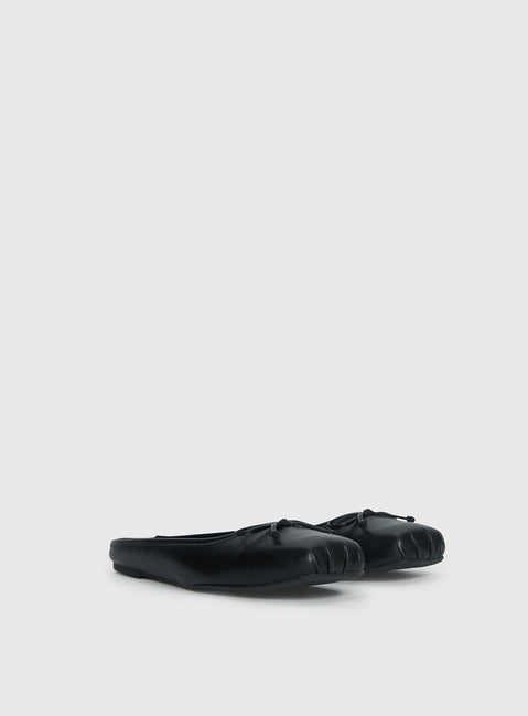 Therapy Lilah Flats Black