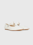 Billini Finnegan Ballet Flats Bone Patent