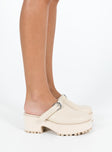 Flats Faux leather material Closed rounded toe Silver-toned buckle detail Platform base Padded footbed