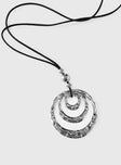 Vespera Pendant Necklace Silver / Black