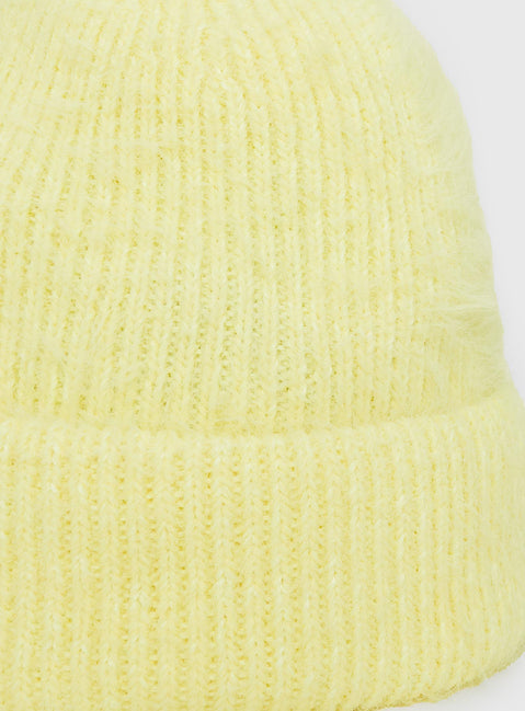 Kalyn Fluffy Beanie Lemon