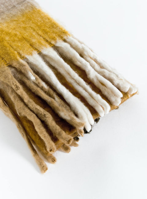 Plaid print scarf Soft knit material with good stretch 