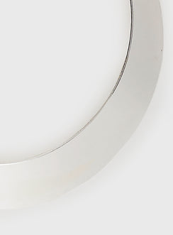 Silver-toned neck cuff