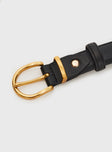 Faux leather belt black Gold-toned hardware, buckle fastening&nbsp;