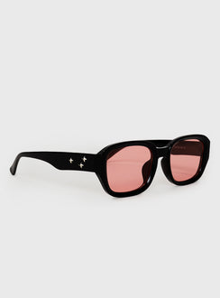 Matthias Sunglasses Black / Pink