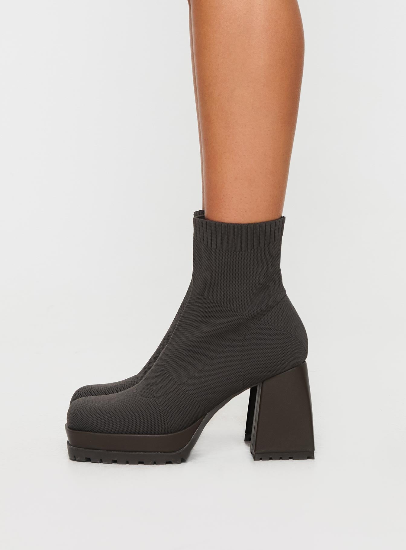 Heeled boot Square toe, platform base, block heel, sock style