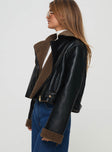 Jacket Shearling trim, classic collar, exposed zip fastening at front