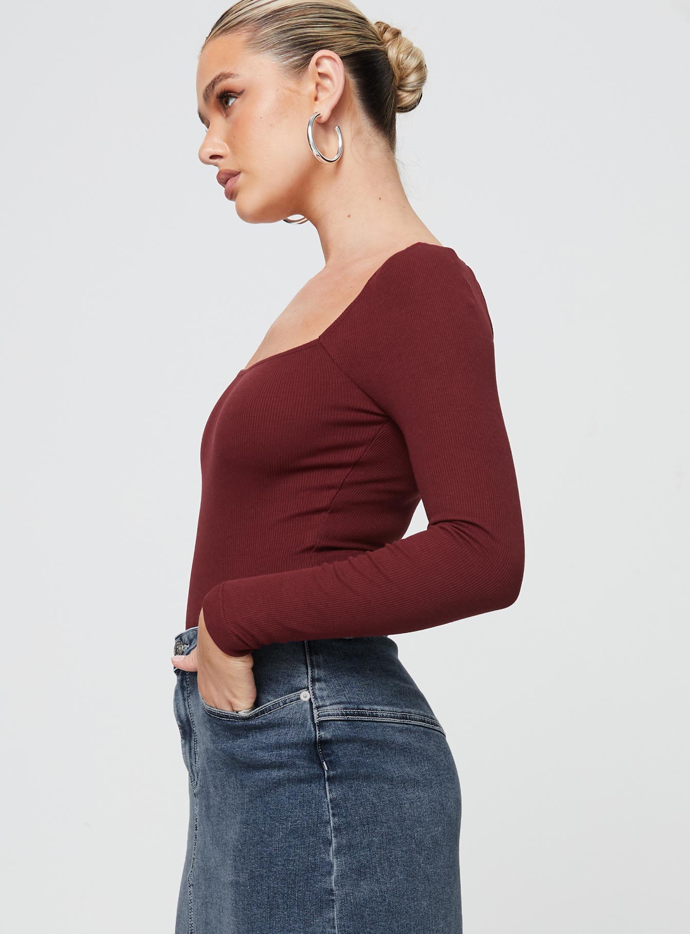 side view of model wearing Princess Polly Charlotte Bodysuit Burgundy Full Sleeves Square Neck 