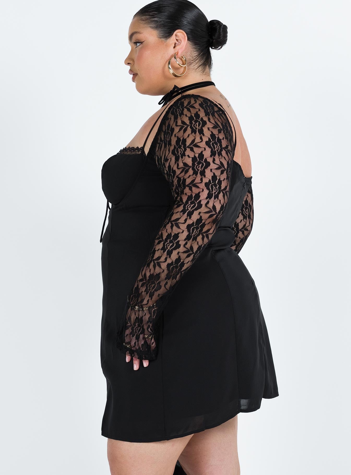 Front view of model wearing  front Princess Polly High Neck  Ashwood Lace Sleeve Mini Dress Black Curve