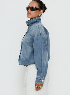 Alfea Bomberjacke aus Denim mit Trichterhals Mid Blue Wash