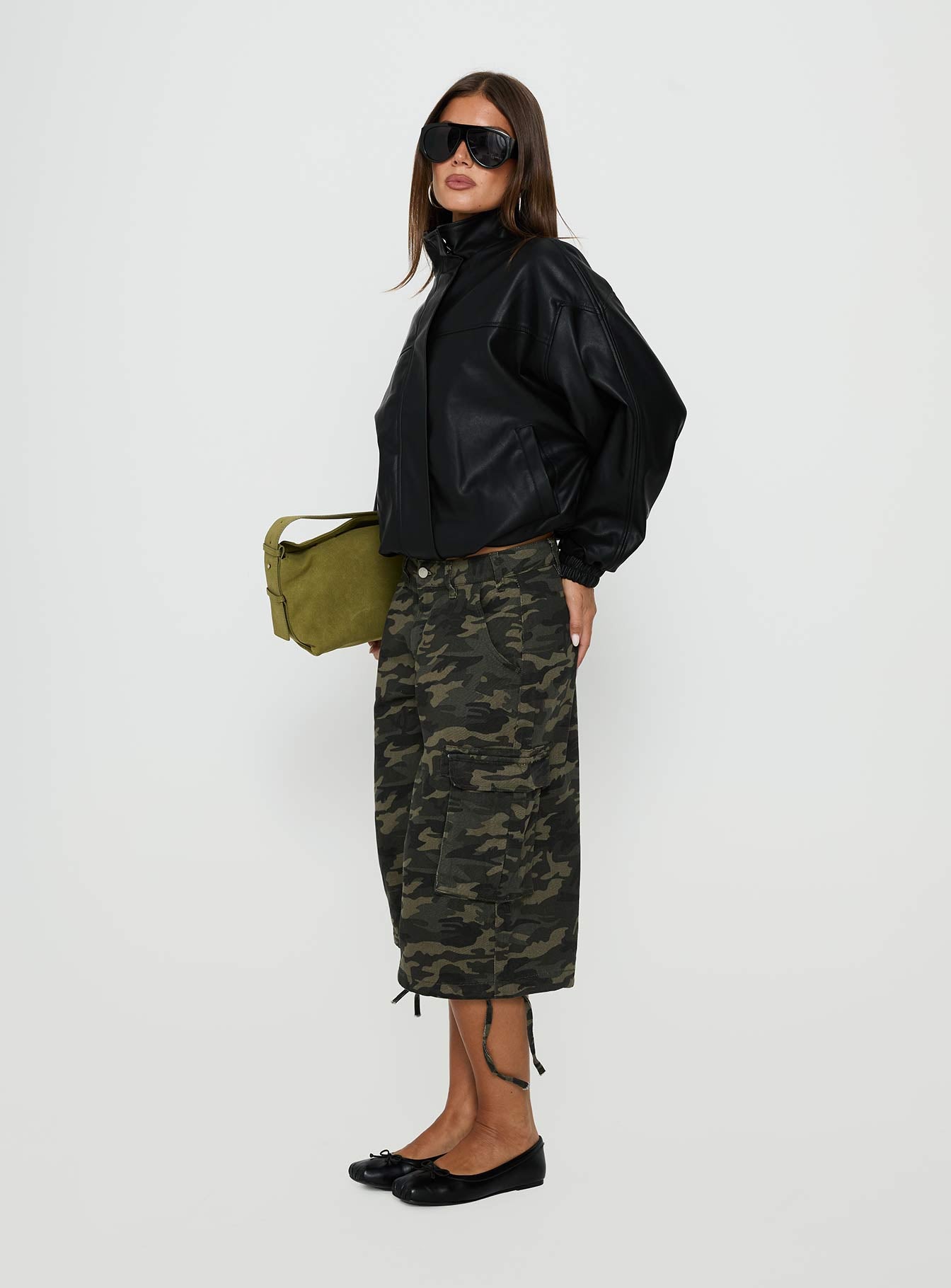 Hudsen Longline Cargo Shorts Camo