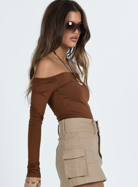 side view of model wearing Princess Polly Randee Long Sleeve Bodysuit Brown Full Sleeves straight 