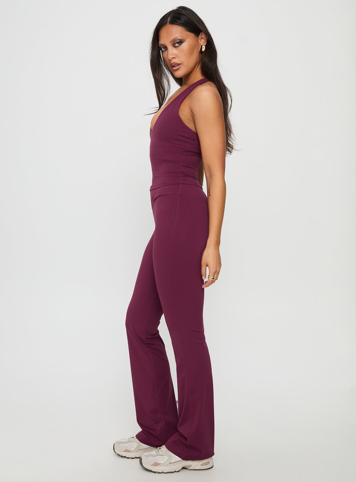 Sunday Session Active Flare Leg Pant Plum